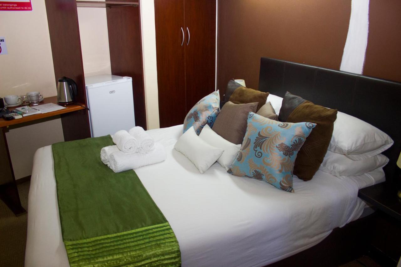 Echo Garden Guesthouse Rustenburg Dış mekan fotoğraf