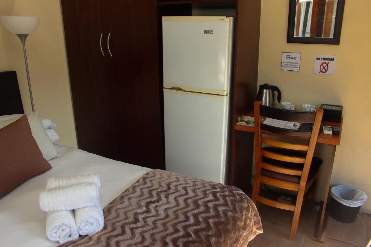 Echo Garden Guesthouse Rustenburg Dış mekan fotoğraf