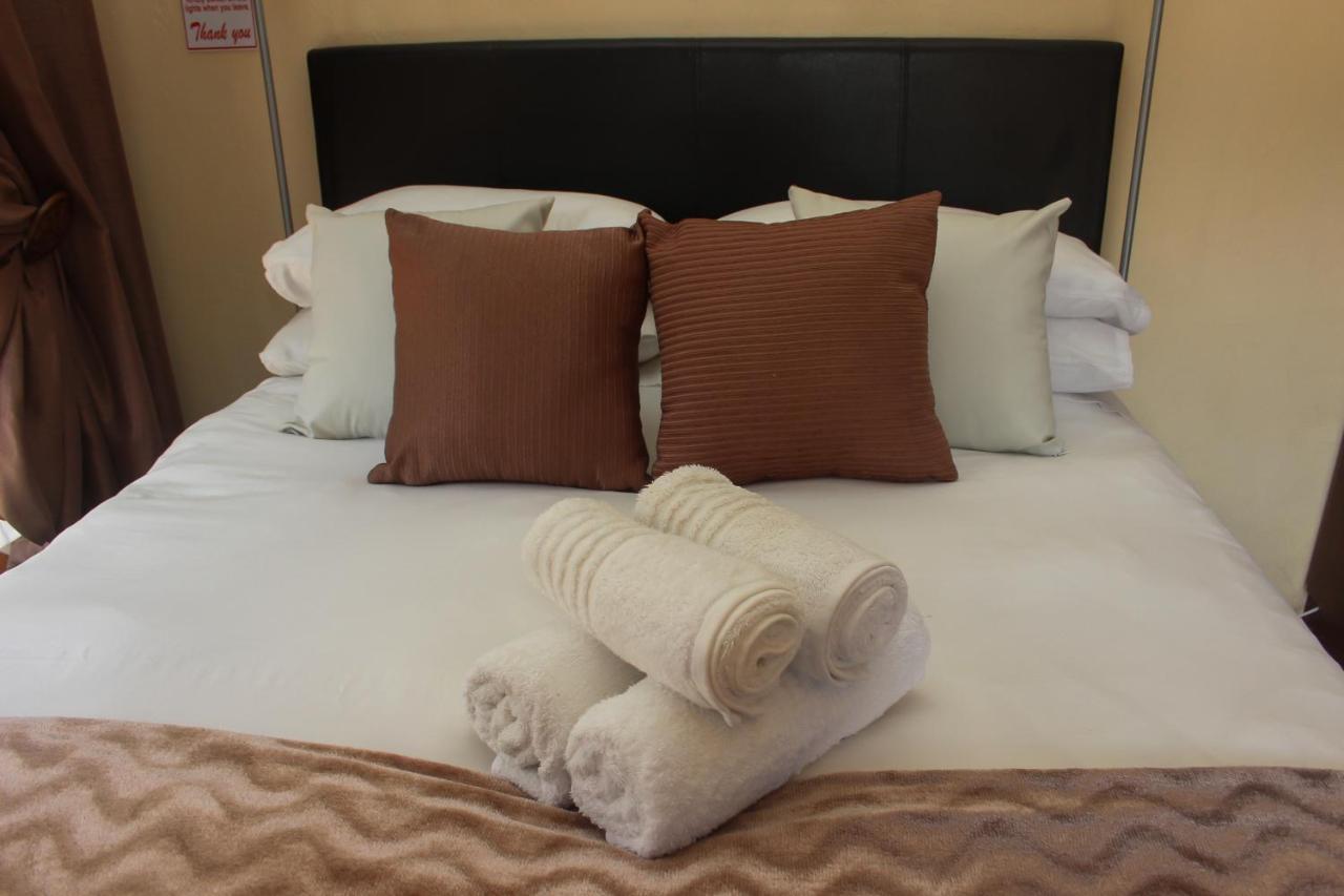 Echo Garden Guesthouse Rustenburg Dış mekan fotoğraf