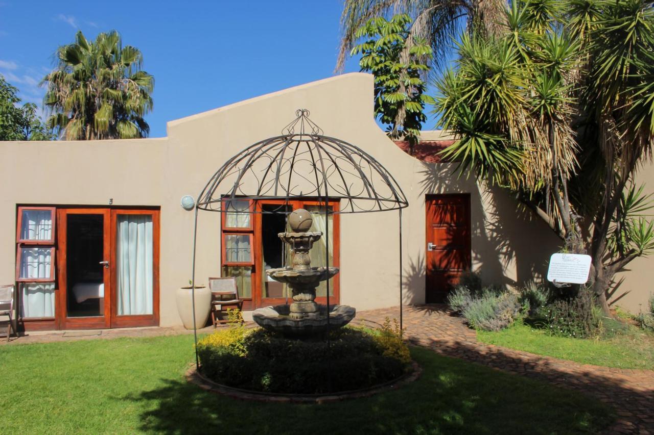 Echo Garden Guesthouse Rustenburg Dış mekan fotoğraf