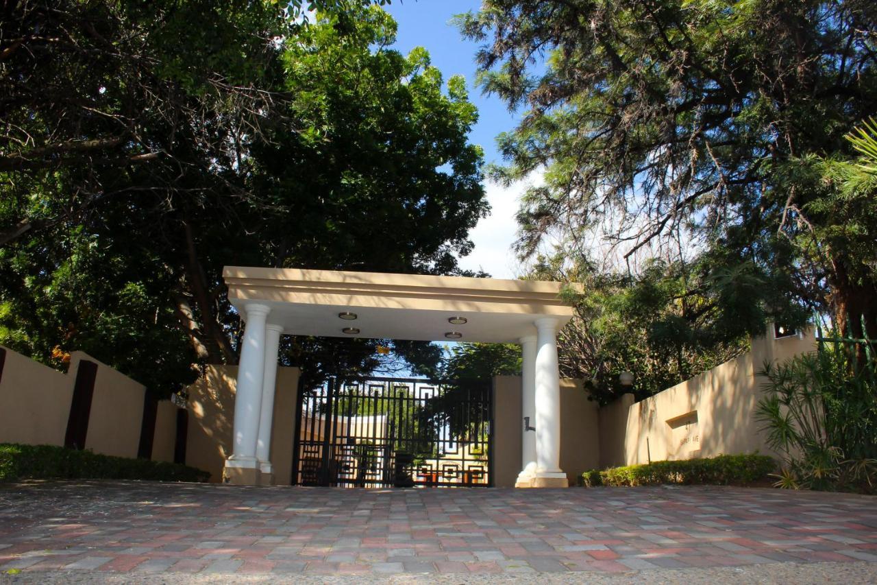 Echo Garden Guesthouse Rustenburg Dış mekan fotoğraf