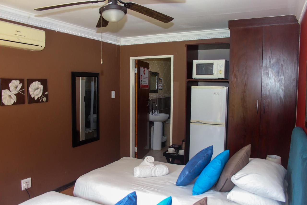 Echo Garden Guesthouse Rustenburg Dış mekan fotoğraf