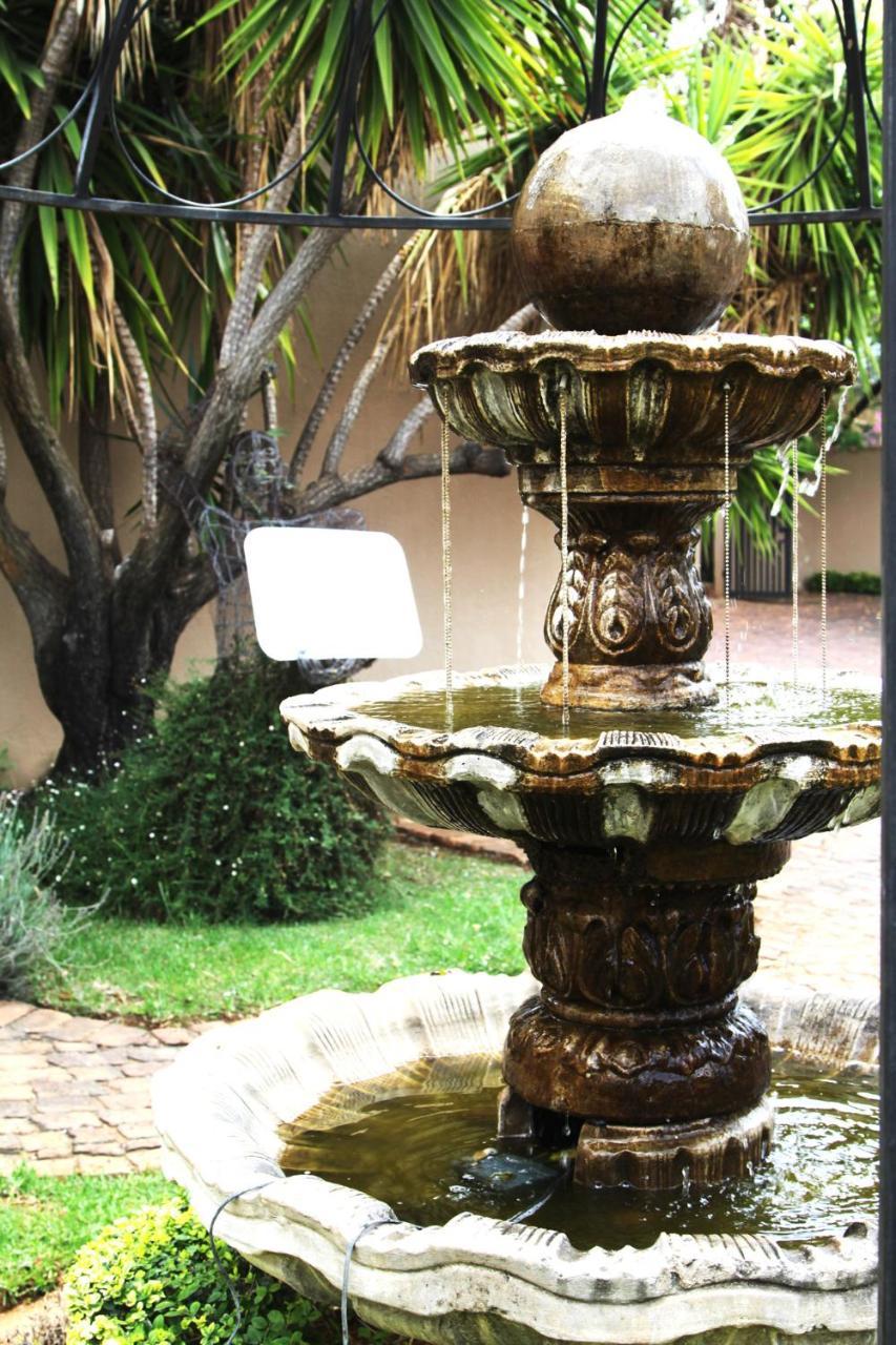 Echo Garden Guesthouse Rustenburg Dış mekan fotoğraf